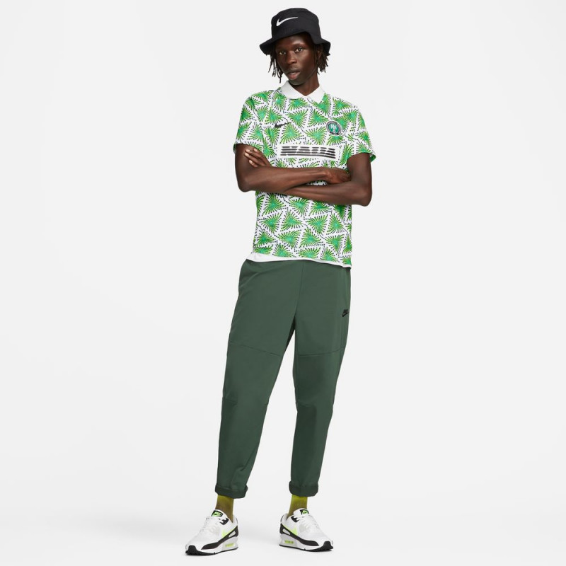 Nike Nigeria Prematch Men's Short-Sleeve Football Top - Strike Green/Spark Green/Black/Black