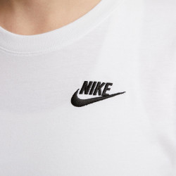 Nike Sportswear Club Essentials Short Sleeve T-Shirt - White - DX7902-100