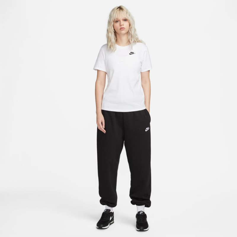 Nike Sportswear Club Essentials Women's T-Shirt - White