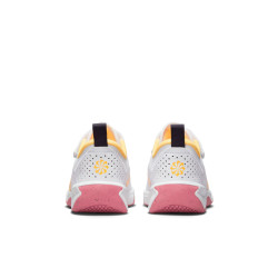 Chaussures enfant Nike Omni Multi-Court - Blanc/Citron Pulse-Coral Chalk-Sea Coral - DM9026-102