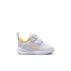 Chaussures bébé Nike Omni Multi-Court - Blanc/Citron Pulse-Coral Chalk-Sea Coral - DM9028-102
