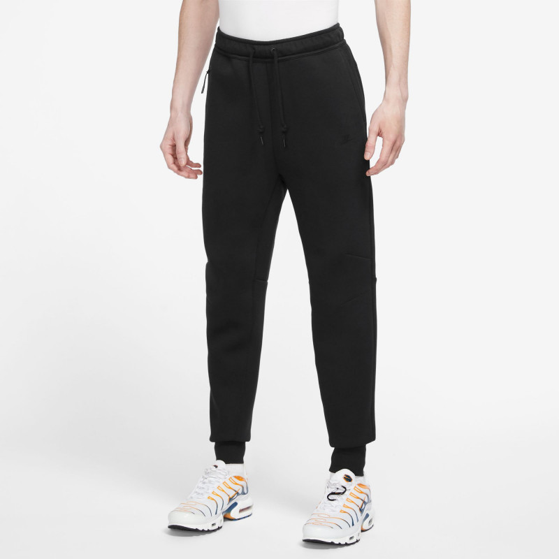 Nike Tech Fleece Men's Sweatpants - FB8002-010