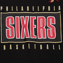 T-Shirt manches courtes de Basketball Mitchell & Ness NBA Philadelphie 76ers Team Og 2.0 Premium Vintage Logo pour homme - Noir