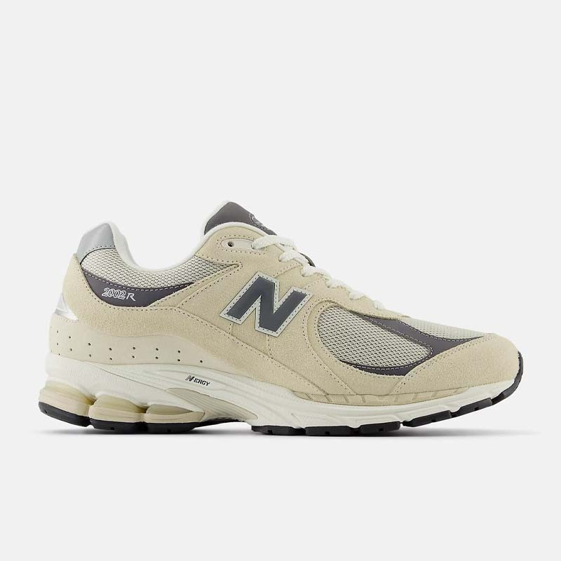 Chaussures New Balance 2002 pour homme - Sandstone/Navy - M2002RFA