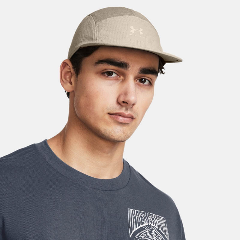 Under Armour Iso-Chill Armourvent Camper Cap