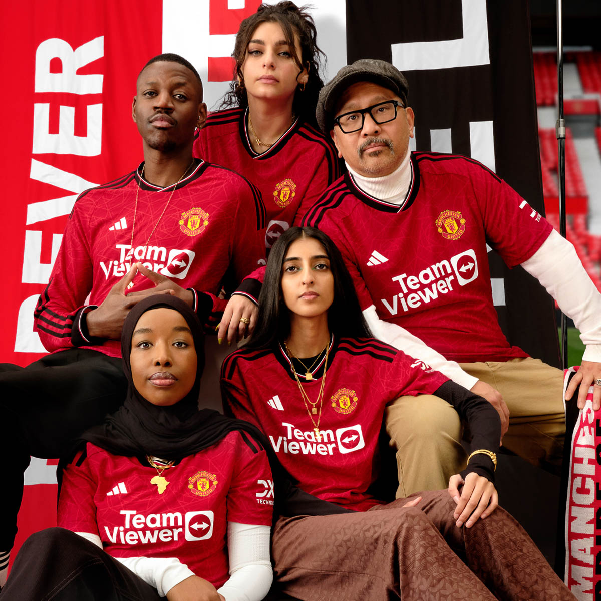 Nouvelle collection adidas Manchester United FC 23/24