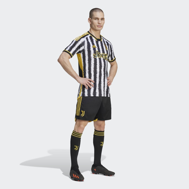 adidas Juventus Turin 23/24 Men's Football Shorts - Black/Yellow - HR8254